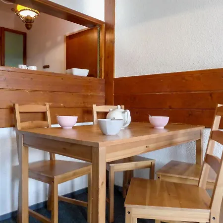 Apartment Le Chamois Blanc-10 By Interhome Chamonix